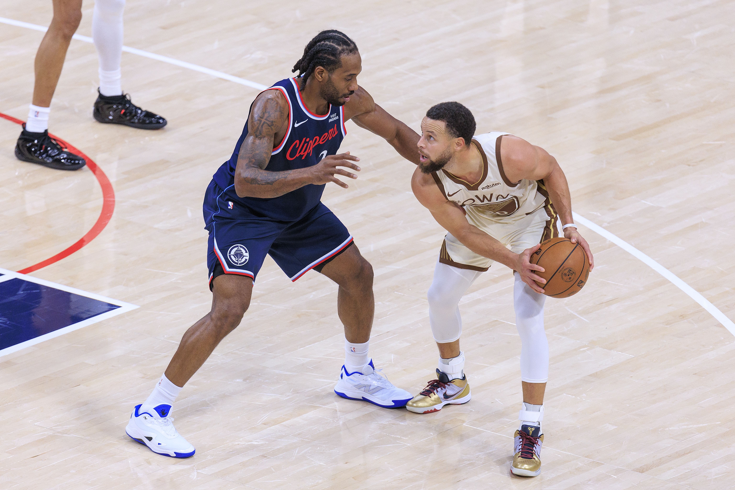 米兰体育官方入口-附加赛提前预演？ESPN明日胜率预测：快船60.4%占优 勇士为39.6%